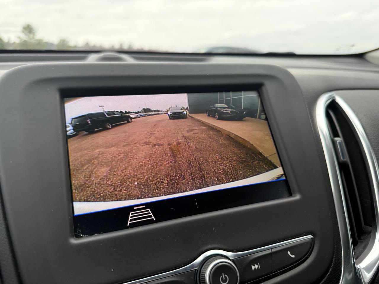 2020 Chevrolet Equinox LT w/1LT All-Wheel Drive Photo