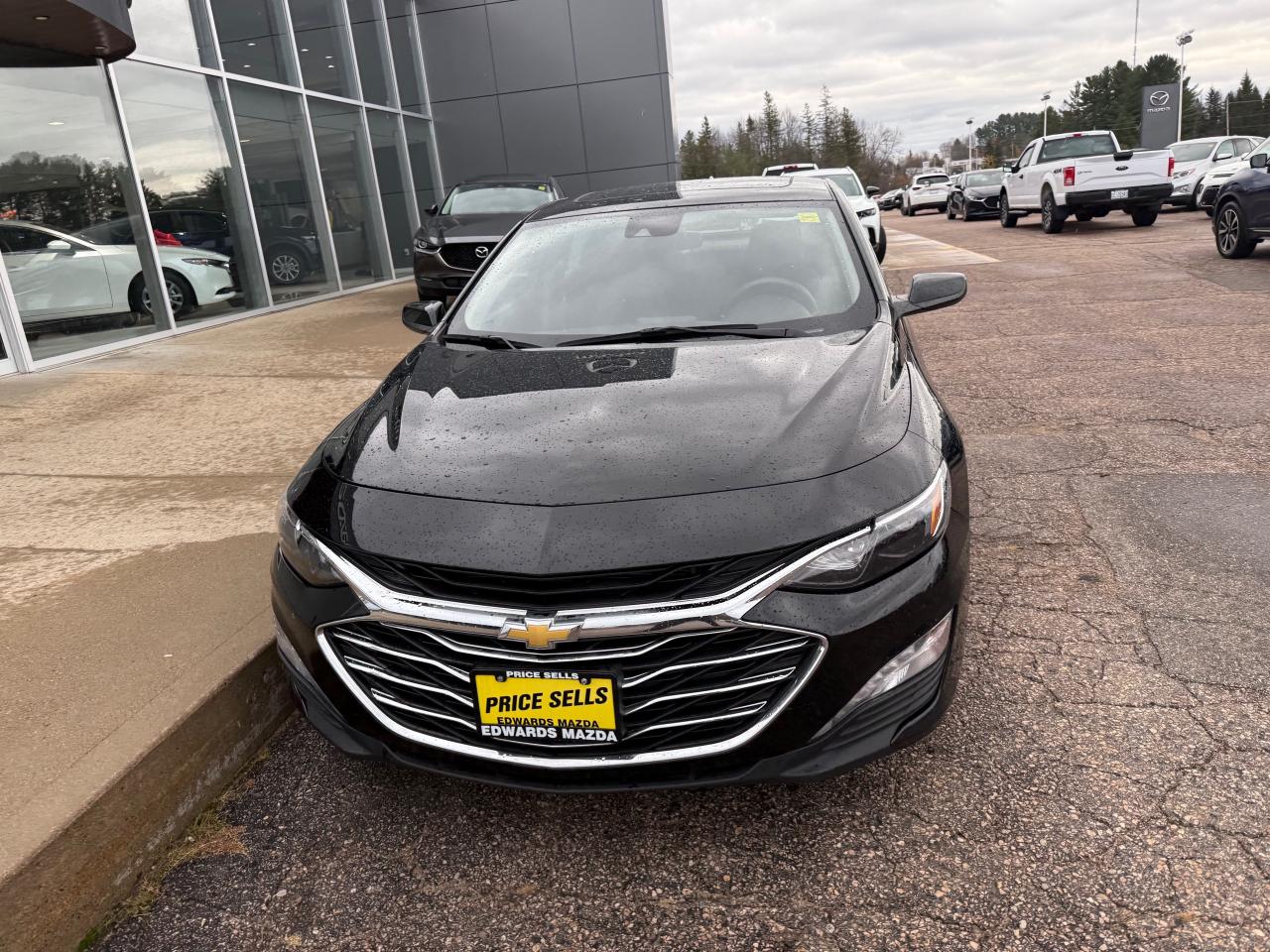 2023 Chevrolet Malibu 1LT 4dr Sedan Photo4