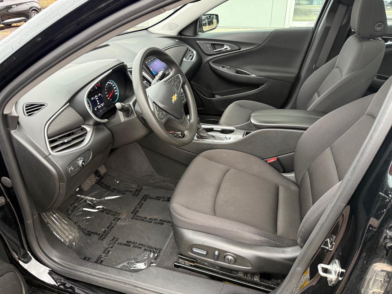 2023 Chevrolet Malibu 1LT 4dr Sedan Photo