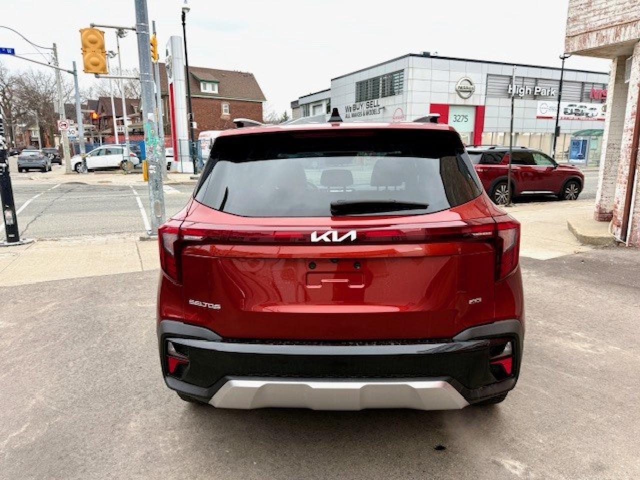 2024 Kia Seltos SX AWD w-Black Interior Photo