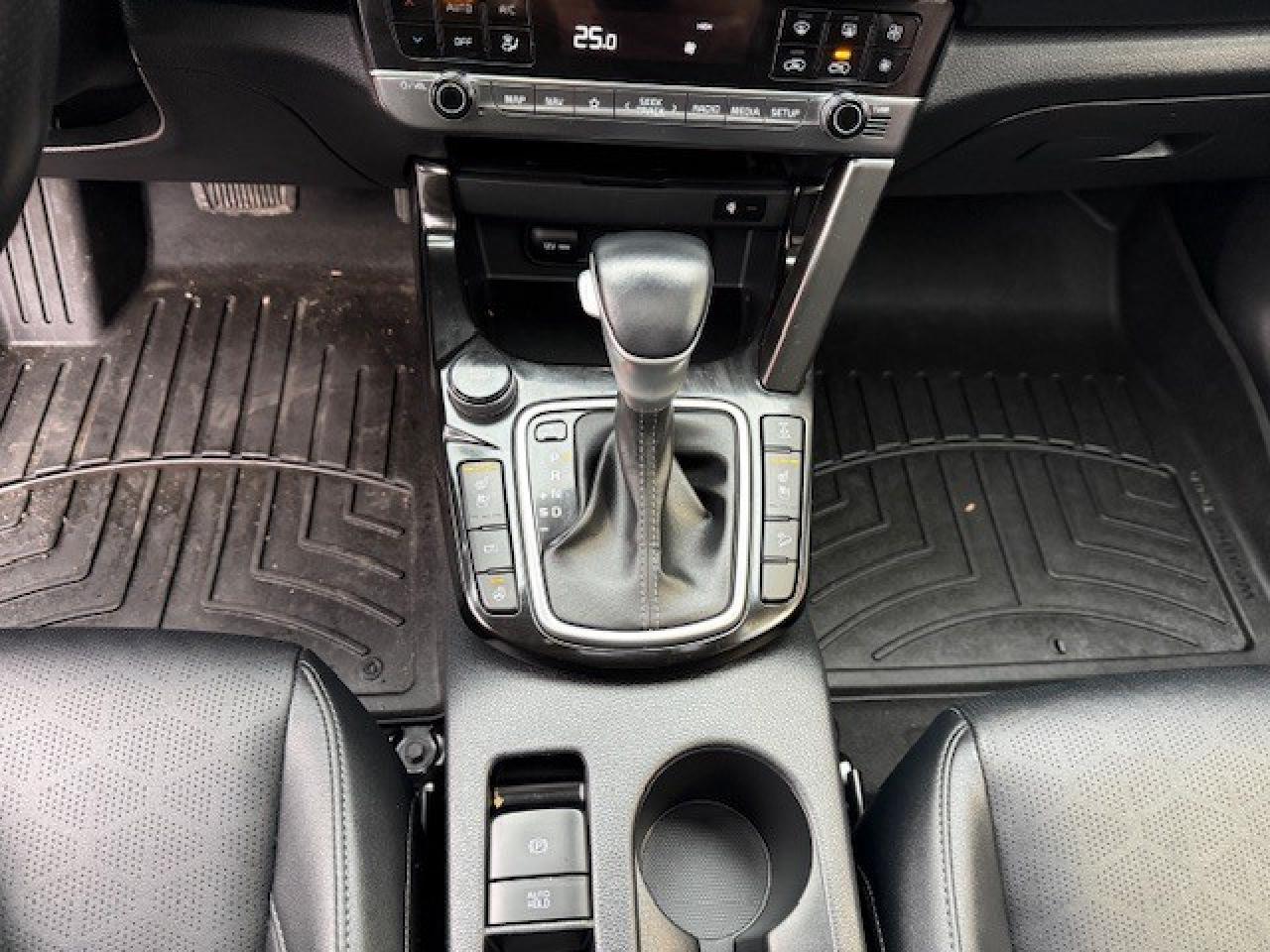 2024 Kia Seltos SX AWD w-Black Interior Photo