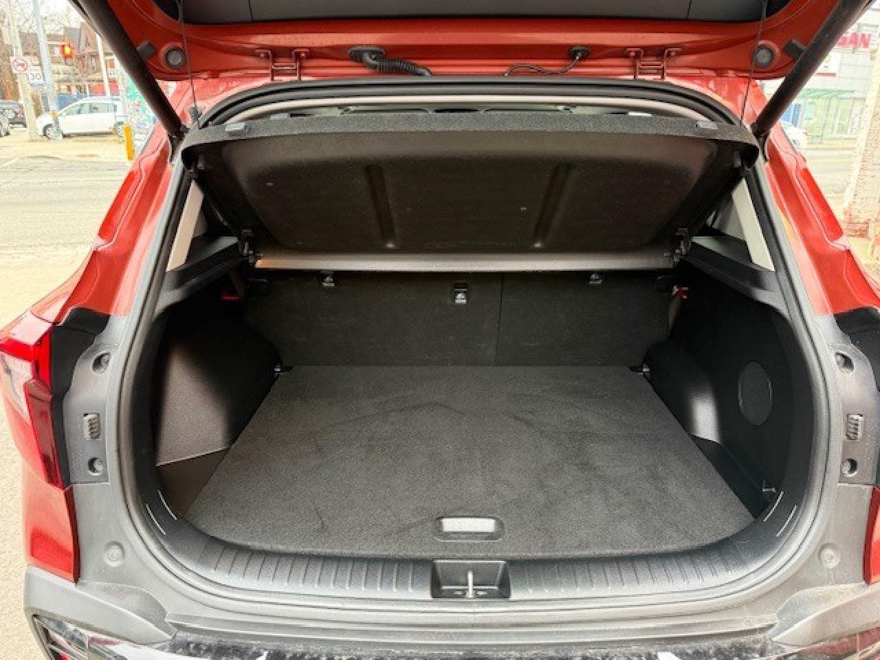 2024 Kia Seltos SX AWD w-Black Interior Photo