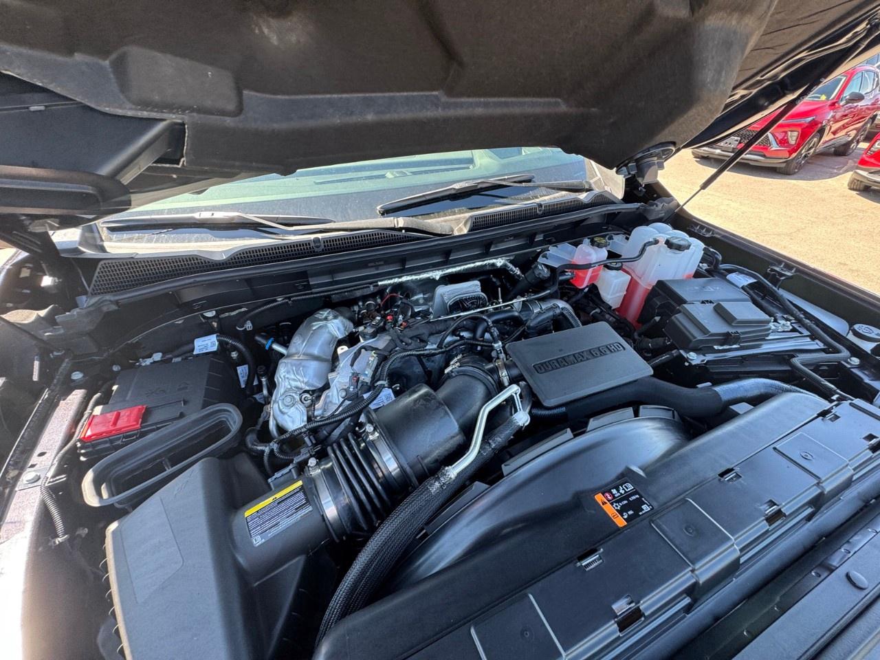 2025 GMC Sierra 3500HD 4WD Crew Cab Standard Box Denali Ultimate Photo