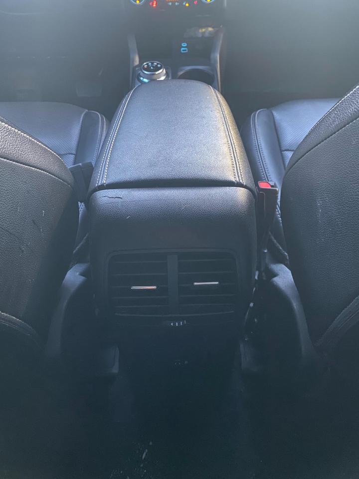 2022 Ford Escape SEL Hybrid 4dr All-Wheel Drive Photo