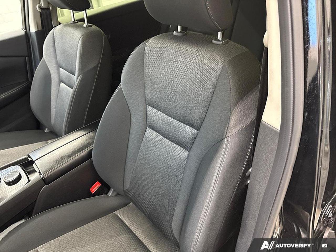 2025 Nissan Rogue SV Moonroof 4dr All-Wheel Drive Sport Utility Photo