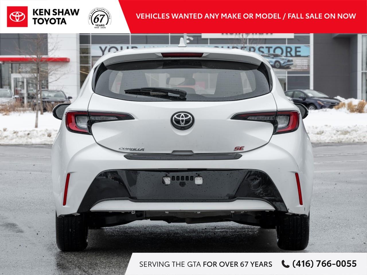 2023 Toyota Corolla Hatchback Base 5dr Photo