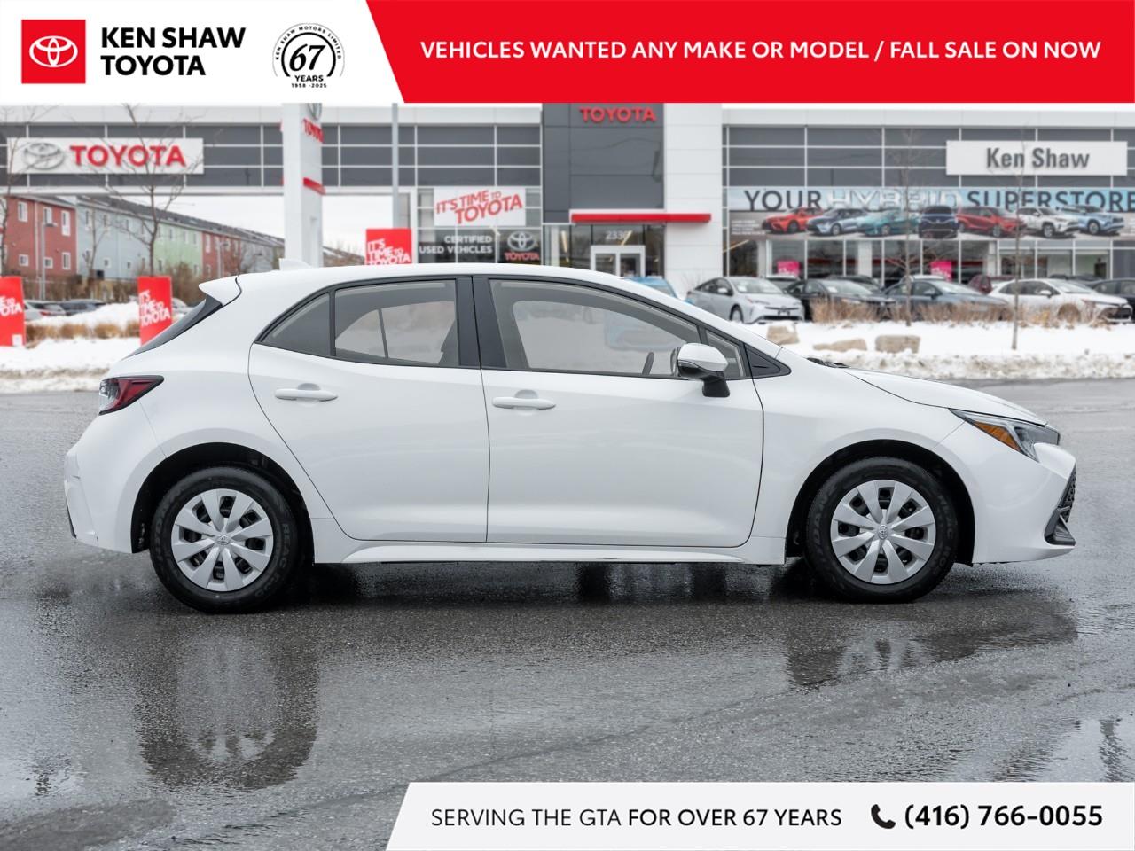 2023 Toyota Corolla Hatchback Base 5dr Photo