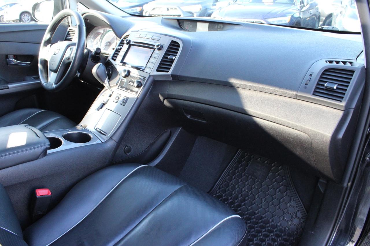 2016 Toyota Venza LIMITED AWD   NO ACCIDENT   CLEAN CARFAX   SAFETY Photo