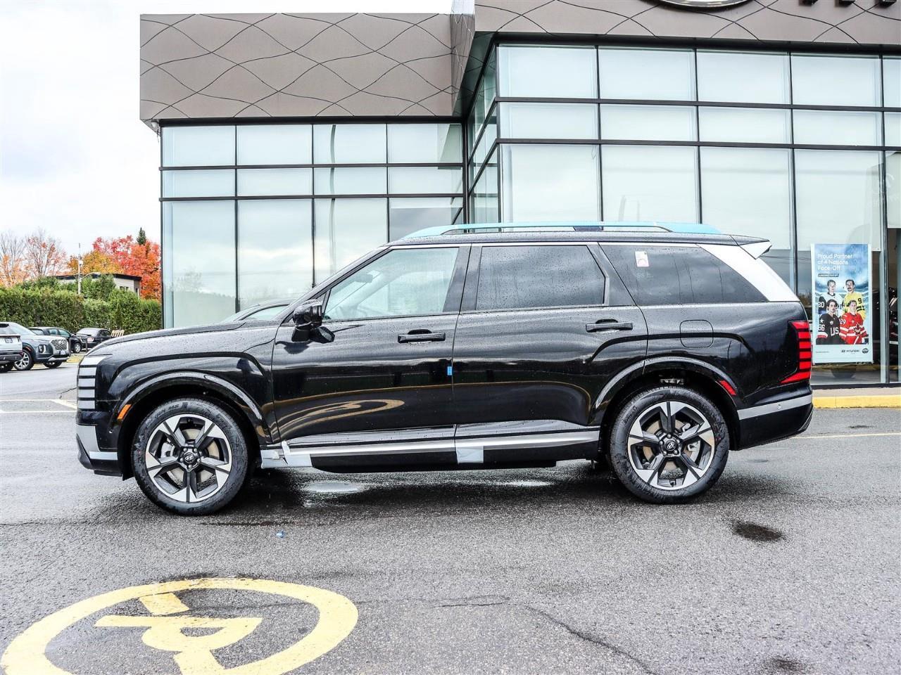 2026 Hyundai Palisade HEV Luxury 7 Passenger 4dr All-Wheel Drive Photo4