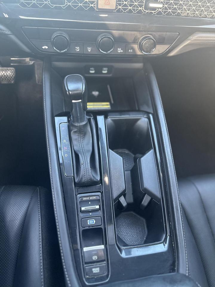 2024 Honda Accord Hybrid TOURING, DRIVE ASSIST, LEATHER, NAVI, SUNROOF Photo