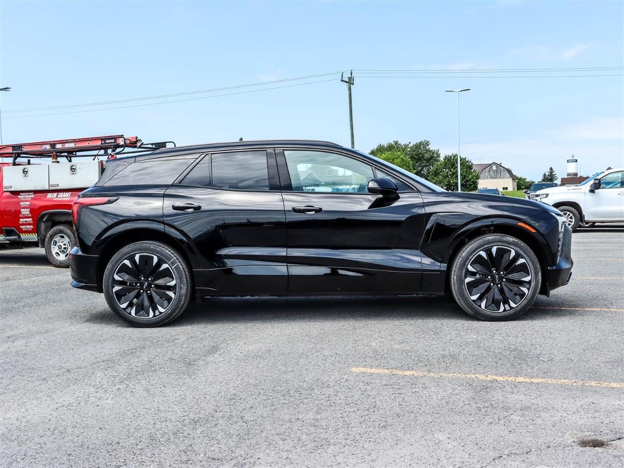 2025 Chevrolet Blazer EV RS AWD Photo2