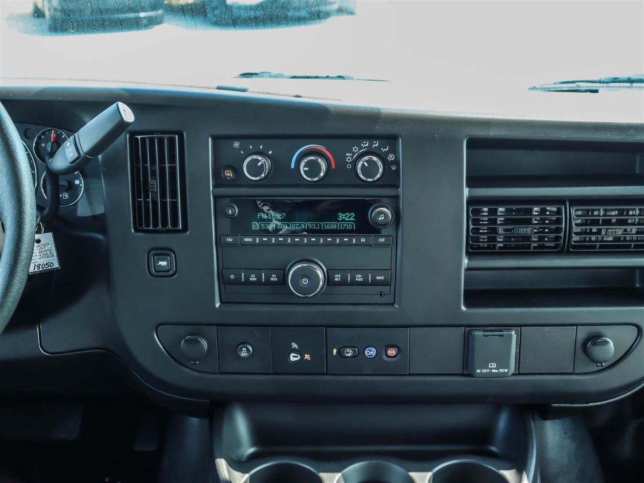 2025 Chevrolet Express Cargo Van 2500 Extended Wheelbase Rear-Wheel Drive Photo