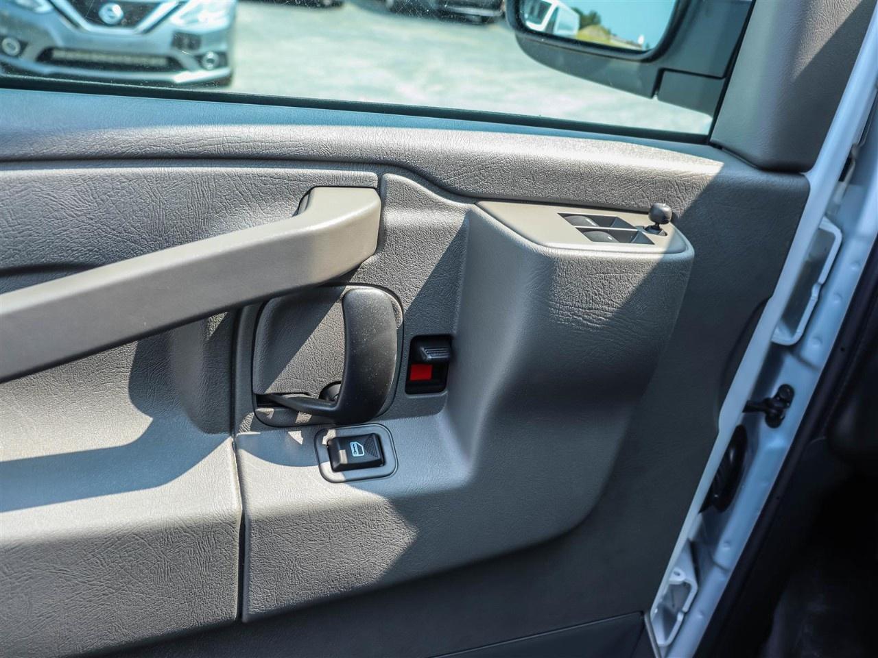 2025 Chevrolet Express Cargo Van 2500 Extended Wheelbase Rear-Wheel Drive Photo