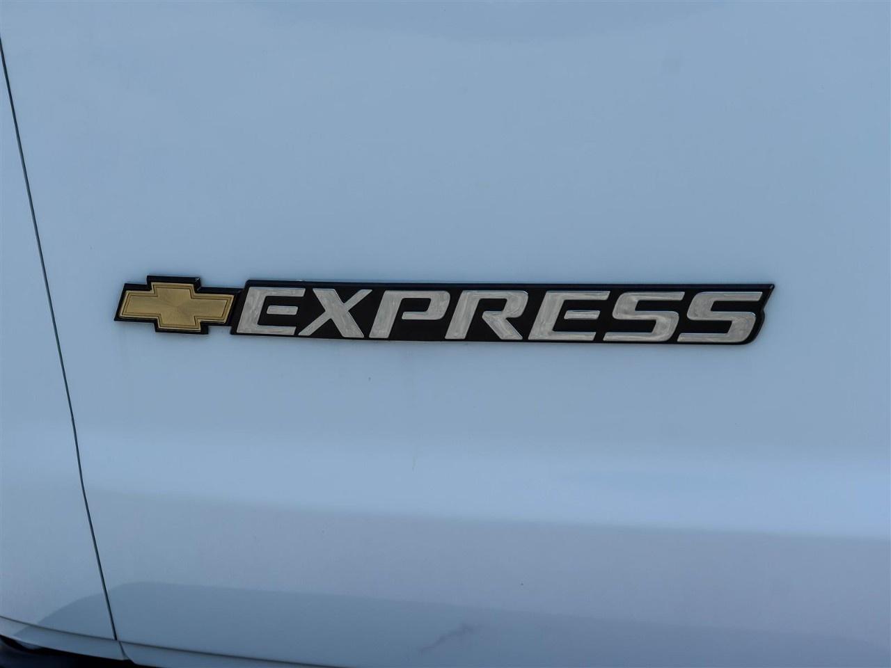 2025 Chevrolet Express Cargo Van 2500 Extended Wheelbase Rear-Wheel Drive Photo