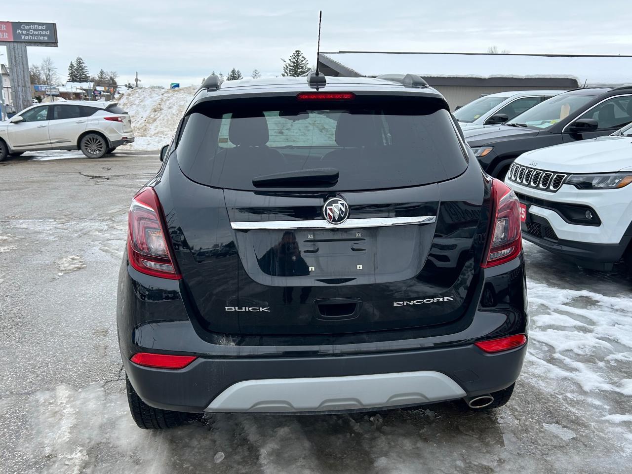 2019 Buick Encore Preferred Front-Wheel Drive Photo3