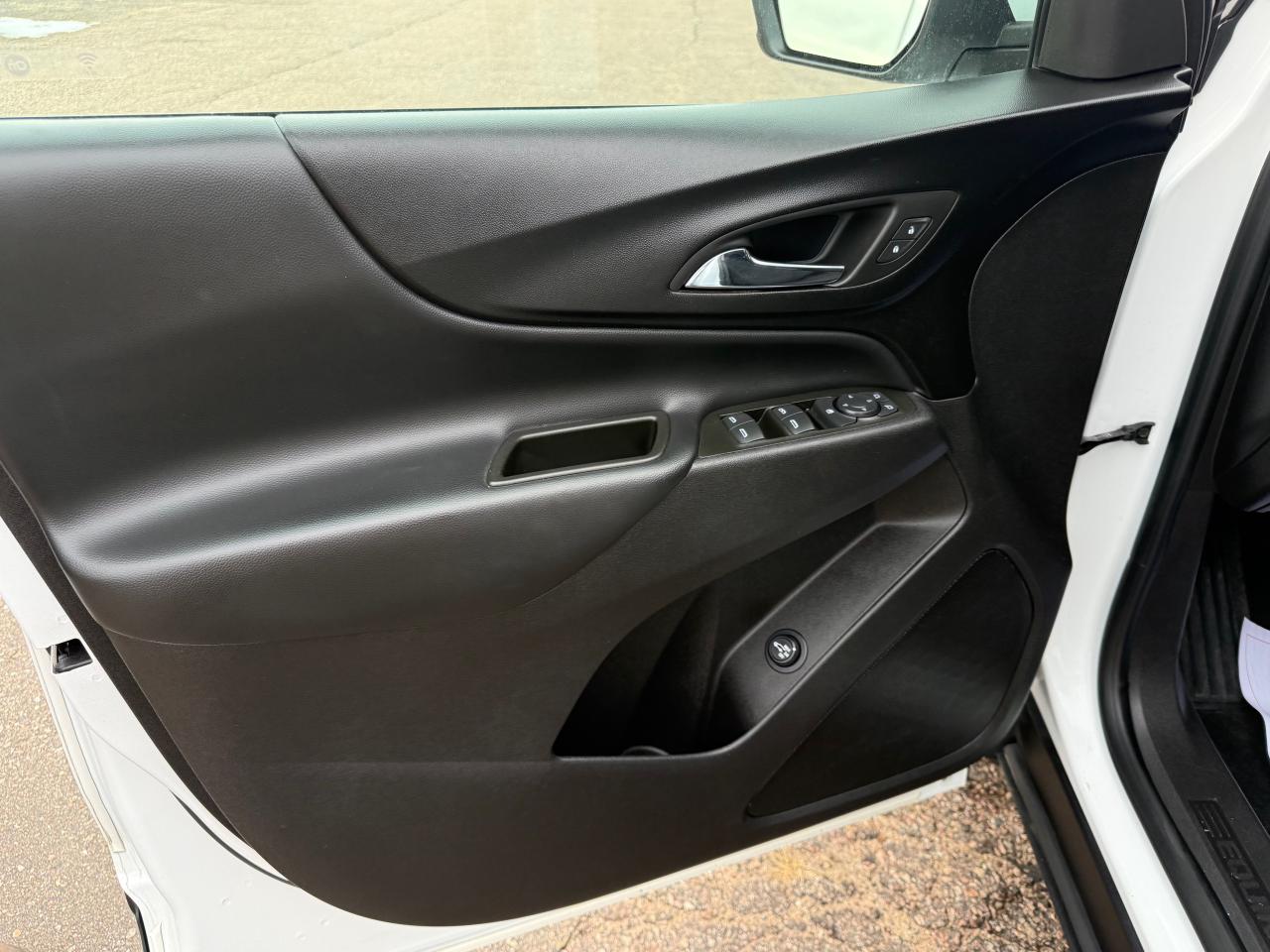 2024 Chevrolet Equinox LT 4dr All-Wheel Drive Photo