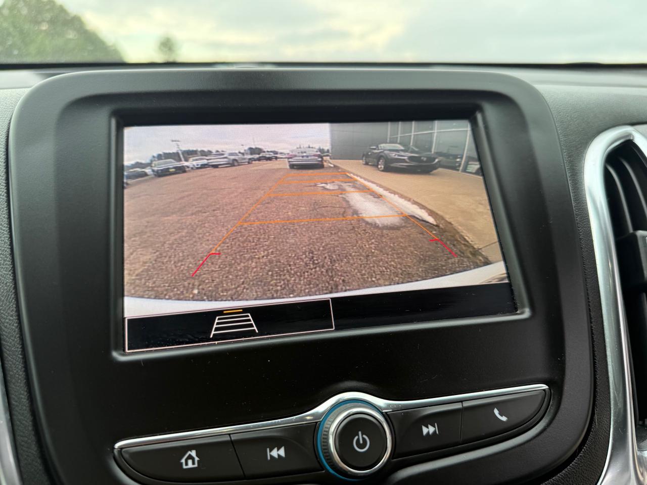 2024 Chevrolet Equinox LT 4dr All-Wheel Drive Photo