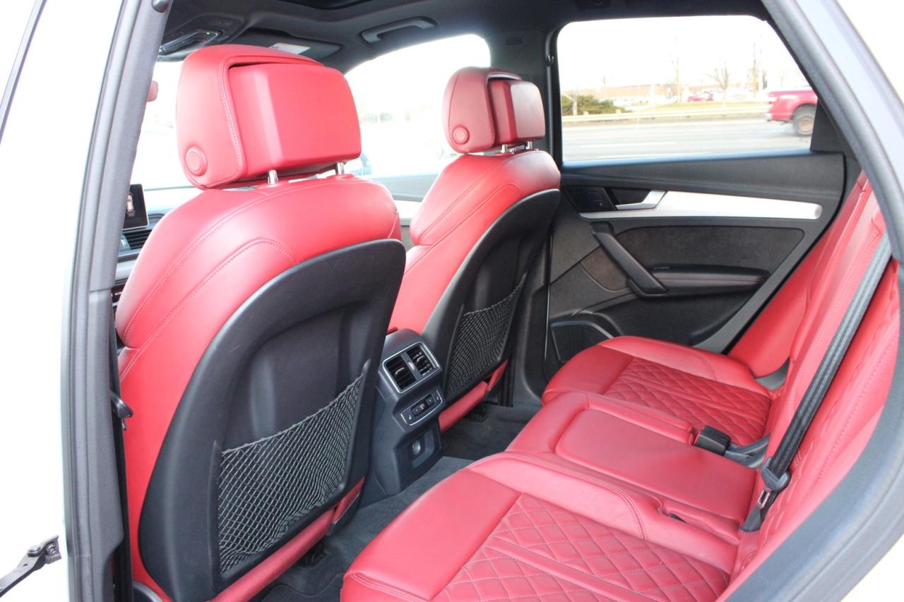 2018 Audi SQ5 3.0T Technik quattro Red Interior No Accident Safe Photo