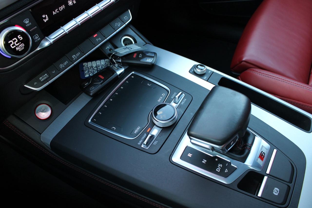 2018 Audi SQ5 3.0T Technik quattro Red Interior No Accident Safe Photo