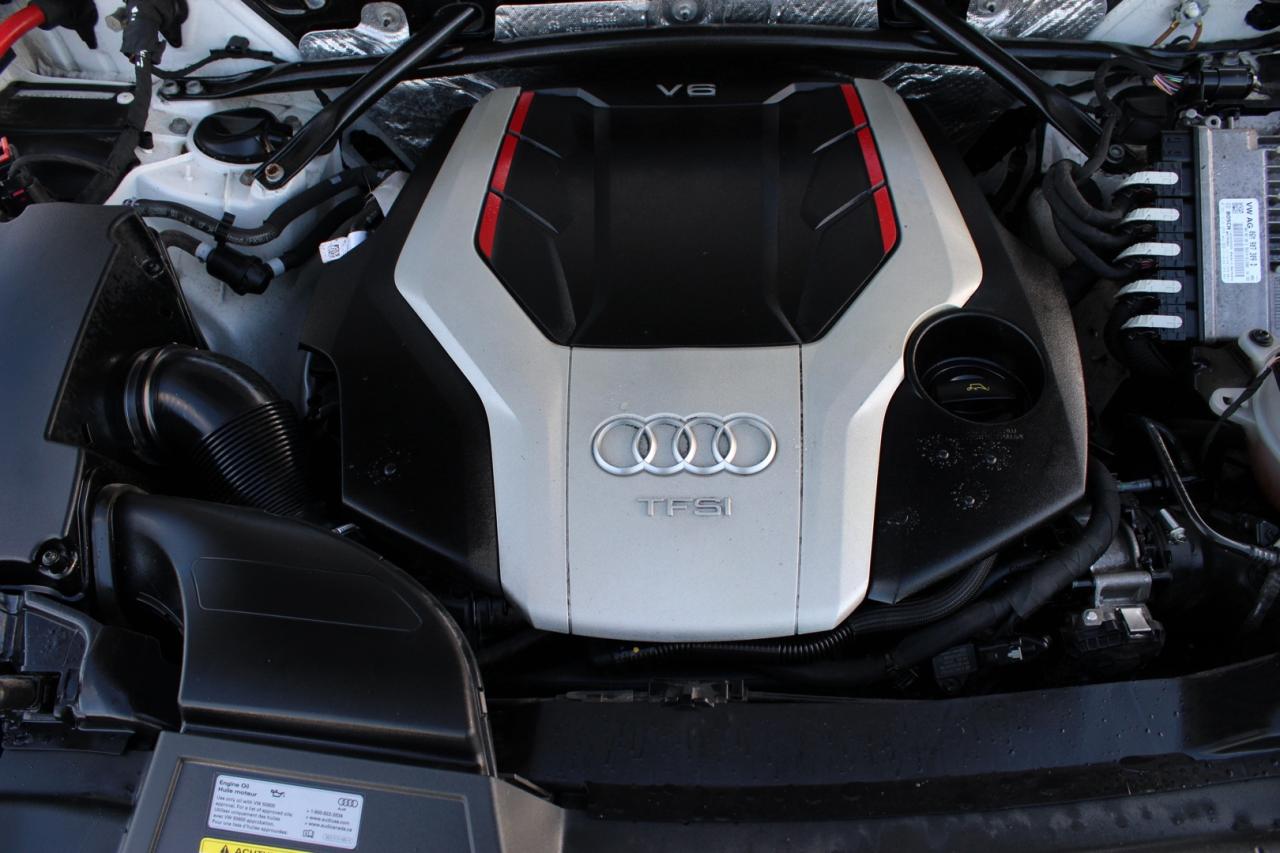 2018 Audi SQ5 3.0T Technik quattro Red Interior No Accident Safe Photo