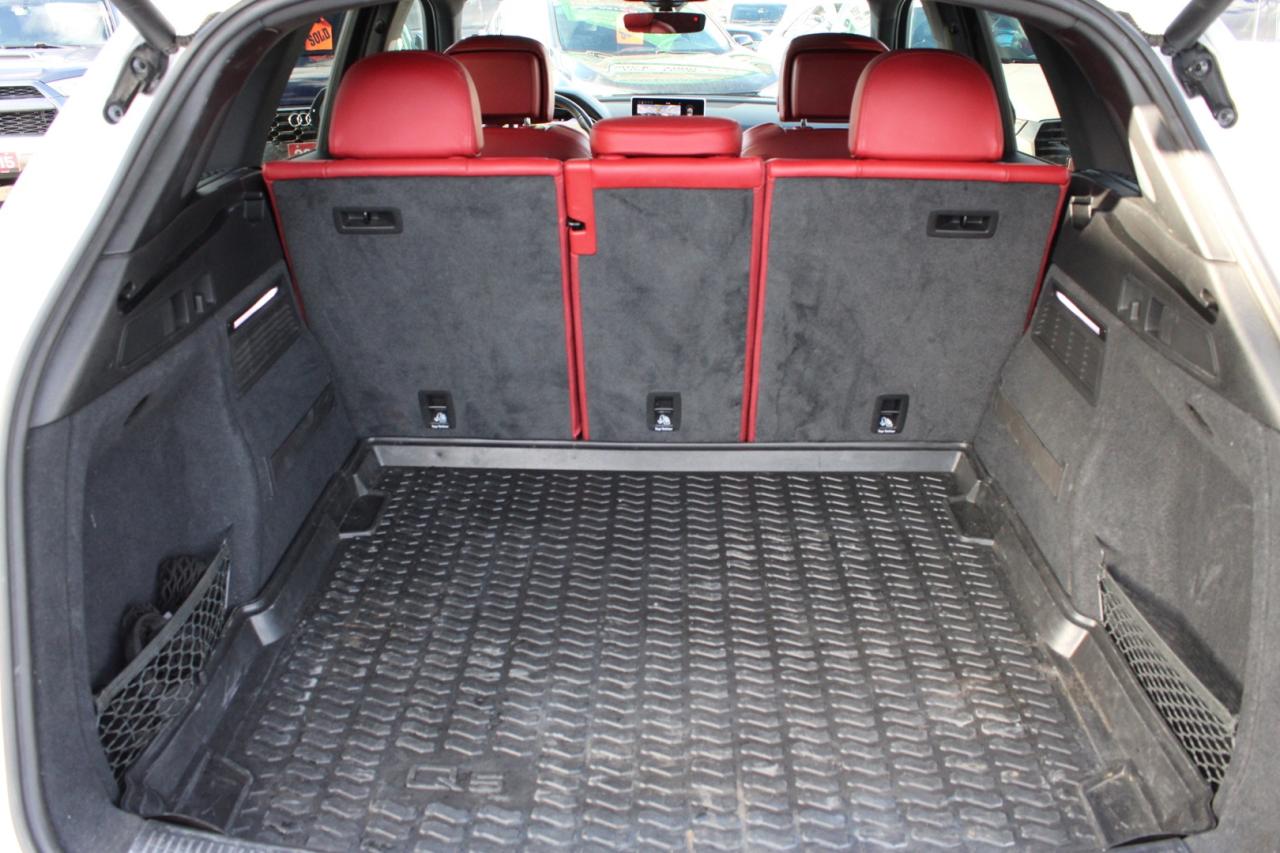 2018 Audi SQ5 3.0T Technik quattro Red Interior No Accident Safe Photo