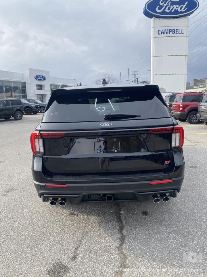 2026 Ford Explorer ST 4dr 4x4 Photo