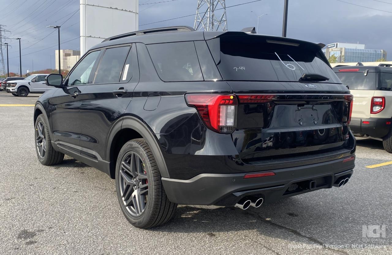 2026 Ford Explorer ST 4dr 4x4 Photo