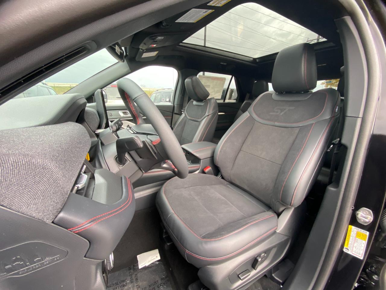 2026 Ford Explorer ST 4dr 4x4 Photo