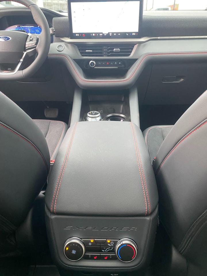 2026 Ford Explorer ST 4dr 4x4 Photo