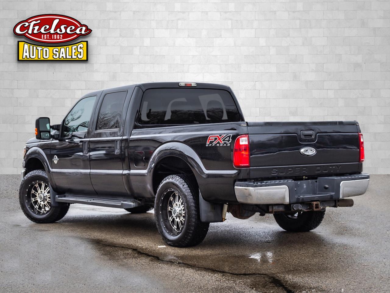 2015 Ford F-250 FX4 Crew Cab 4WD Photo