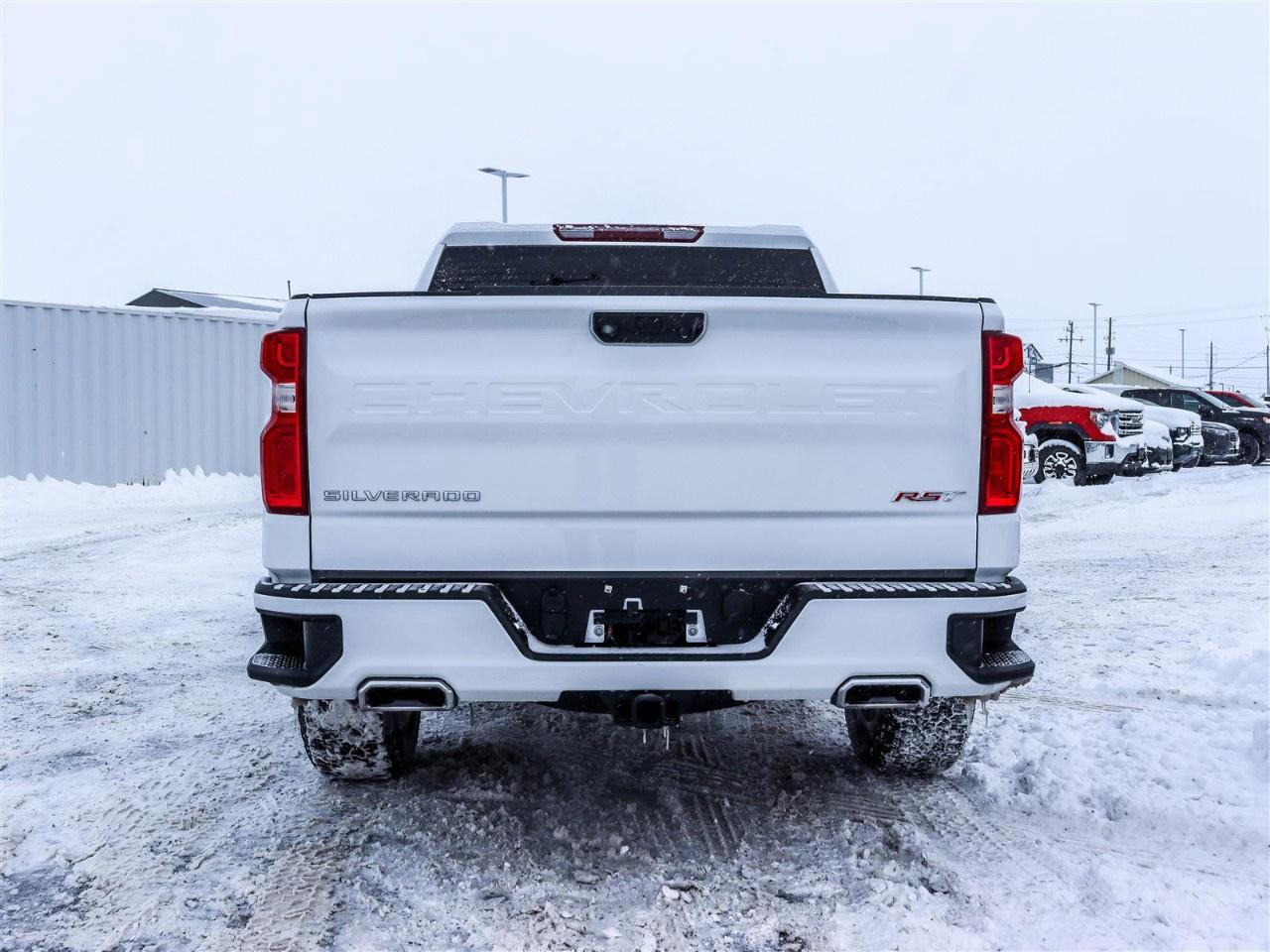 2026 Chevrolet Silverado 1500 Crew Cab Short Box 4-Wheel Drive RST Photo3