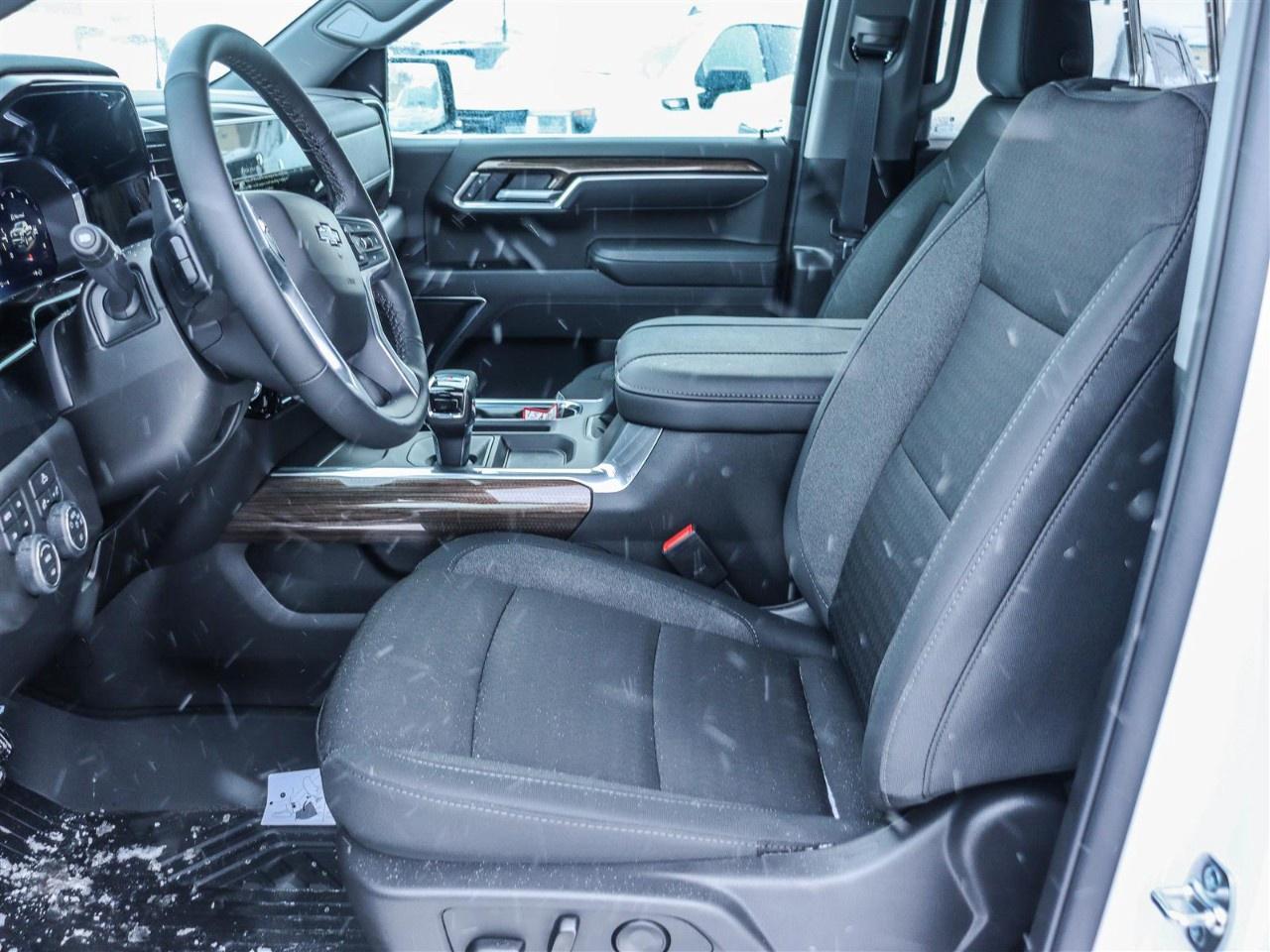 2026 Chevrolet Silverado 1500 Crew Cab Short Box 4-Wheel Drive RST Photo