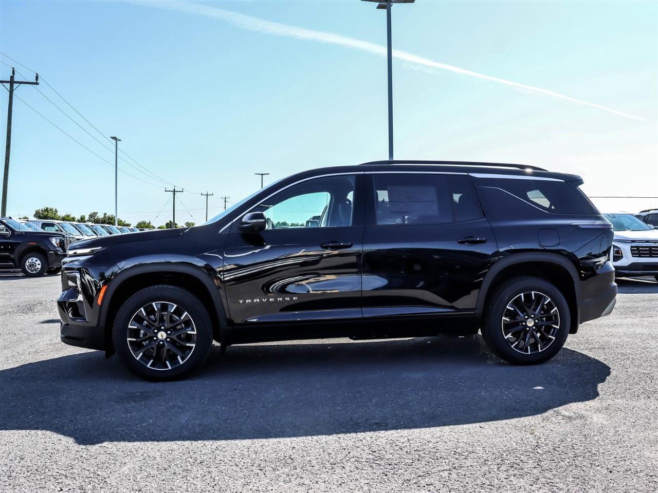 2025 Chevrolet Traverse AWD 4dr LT Photo