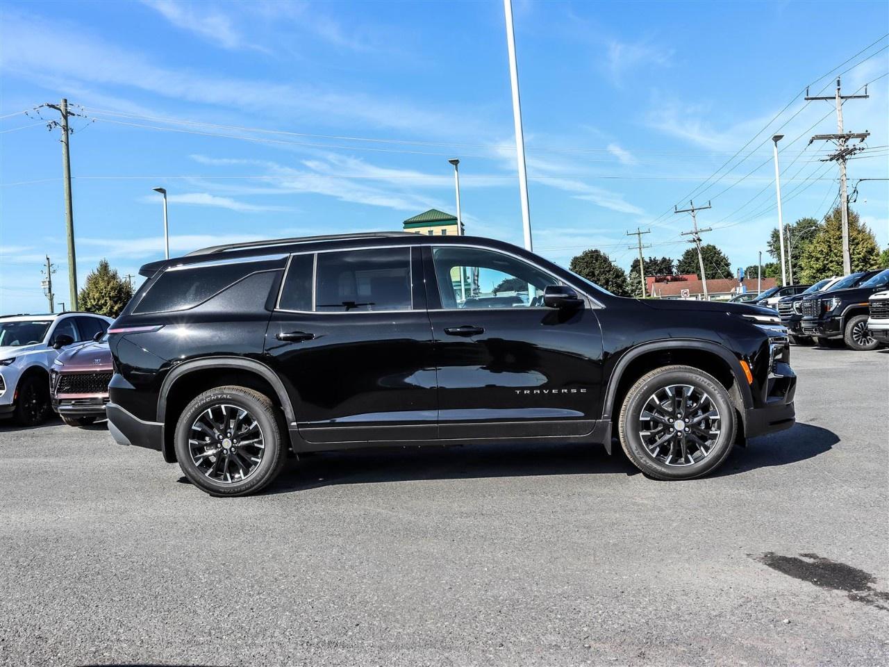 2025 Chevrolet Traverse AWD 4dr LT Photo4