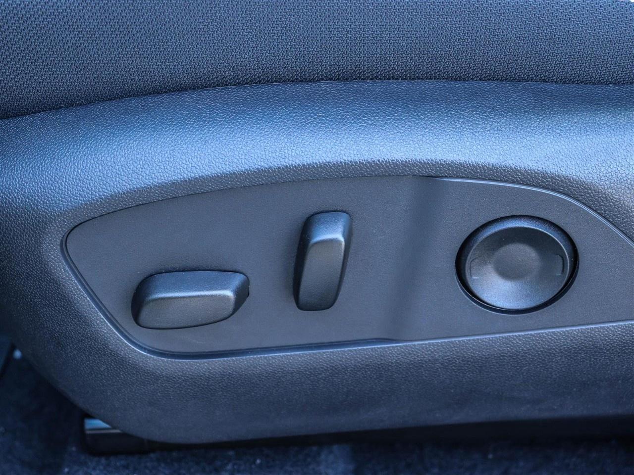 2025 Chevrolet Traverse AWD 4dr LT Photo