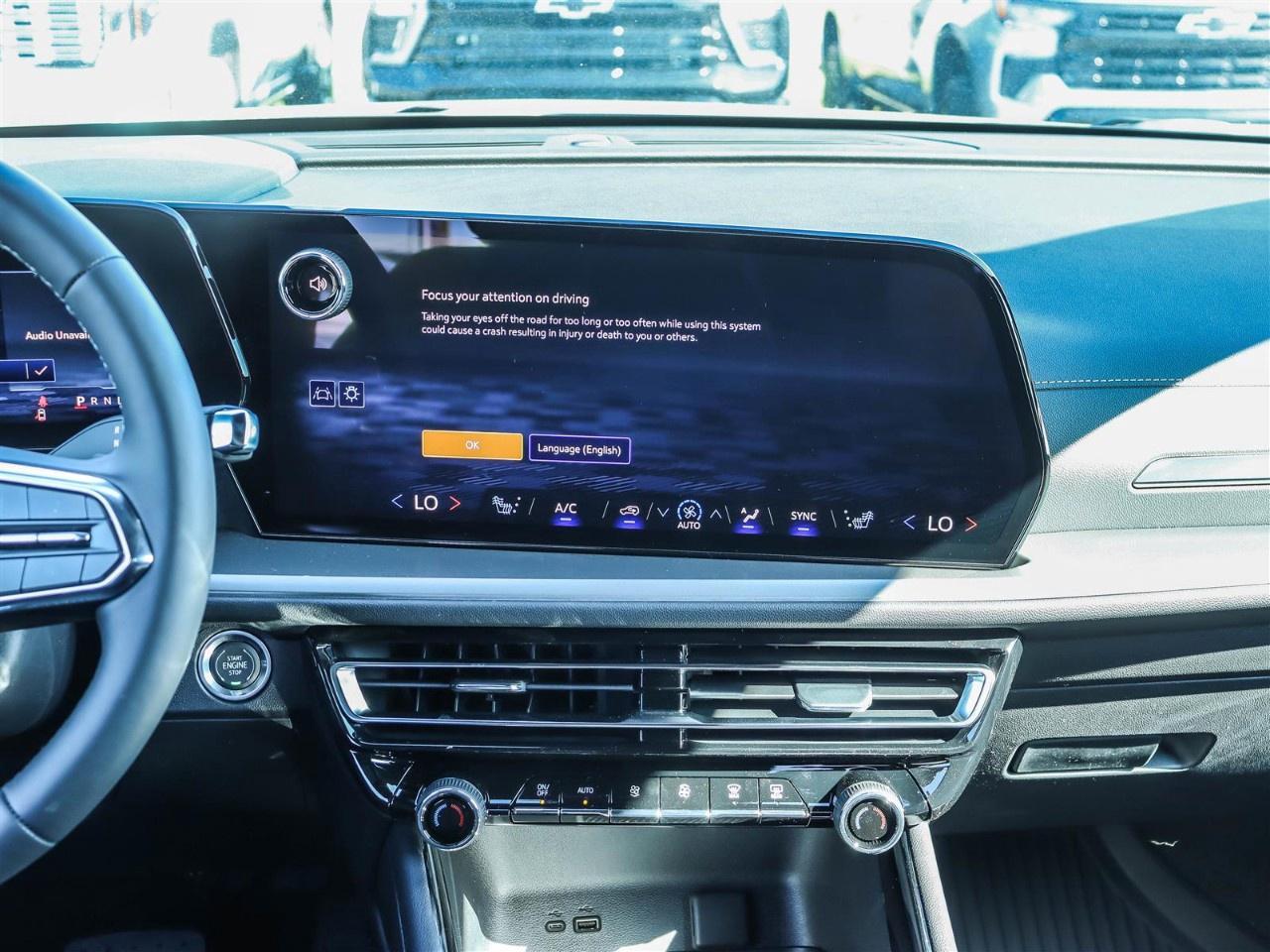 2025 Chevrolet Traverse AWD 4dr LT Photo