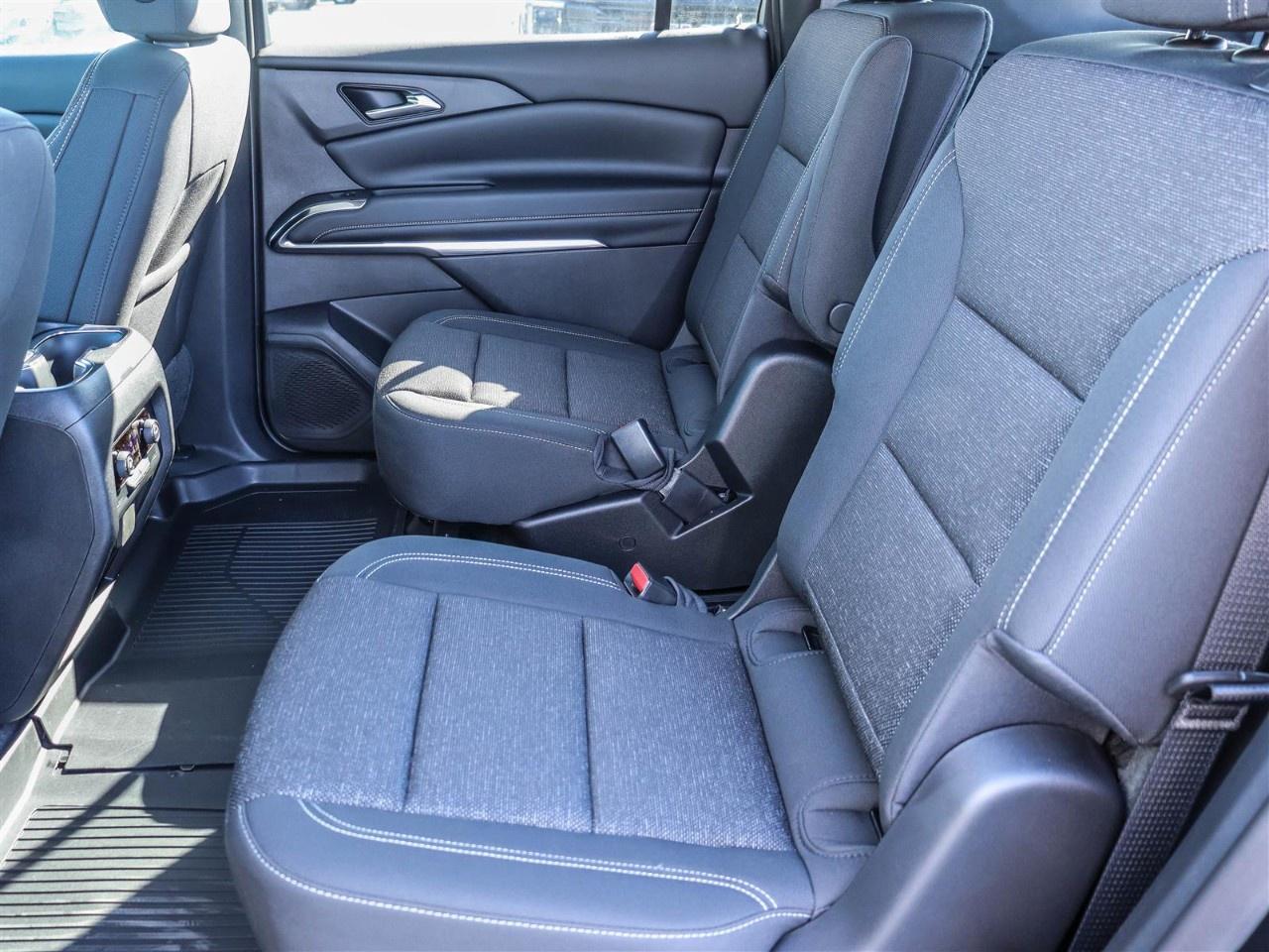 2025 Chevrolet Traverse AWD 4dr LT Photo