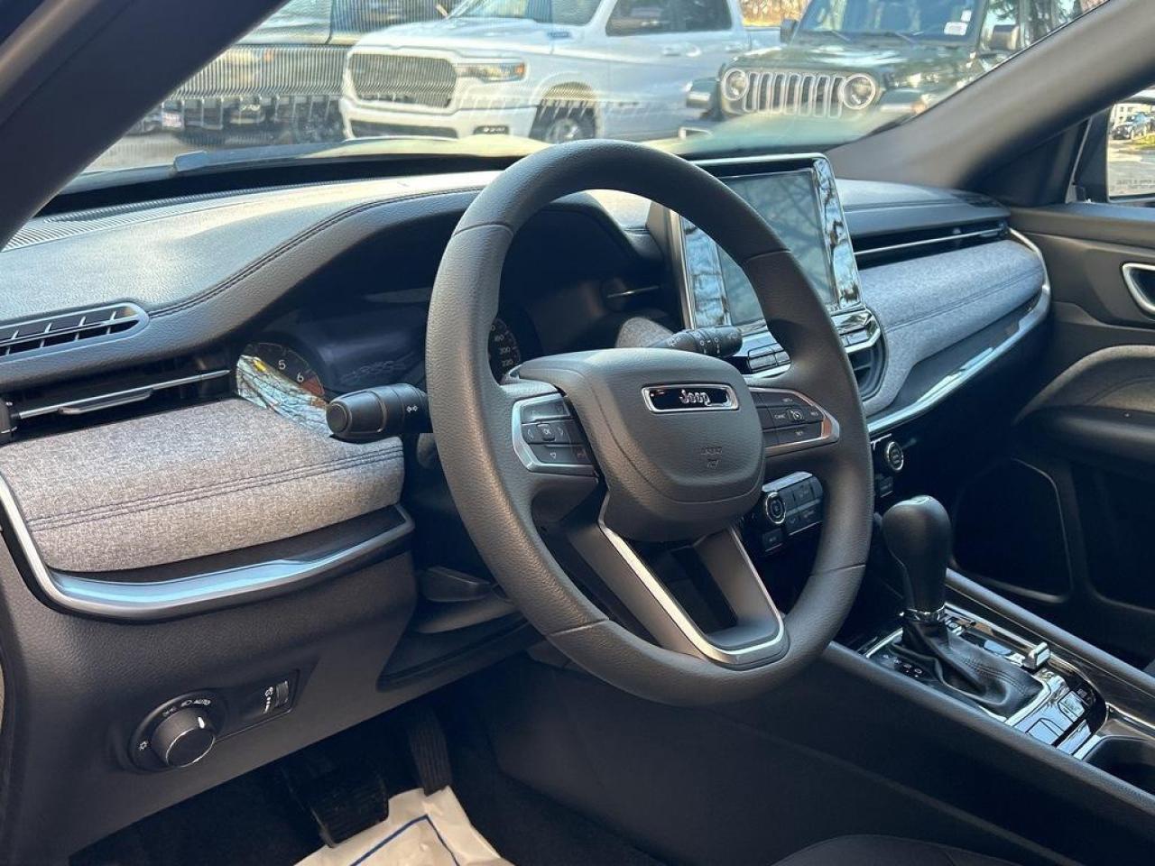 2025 Jeep Compass Sport 4dr 4x4 Photo