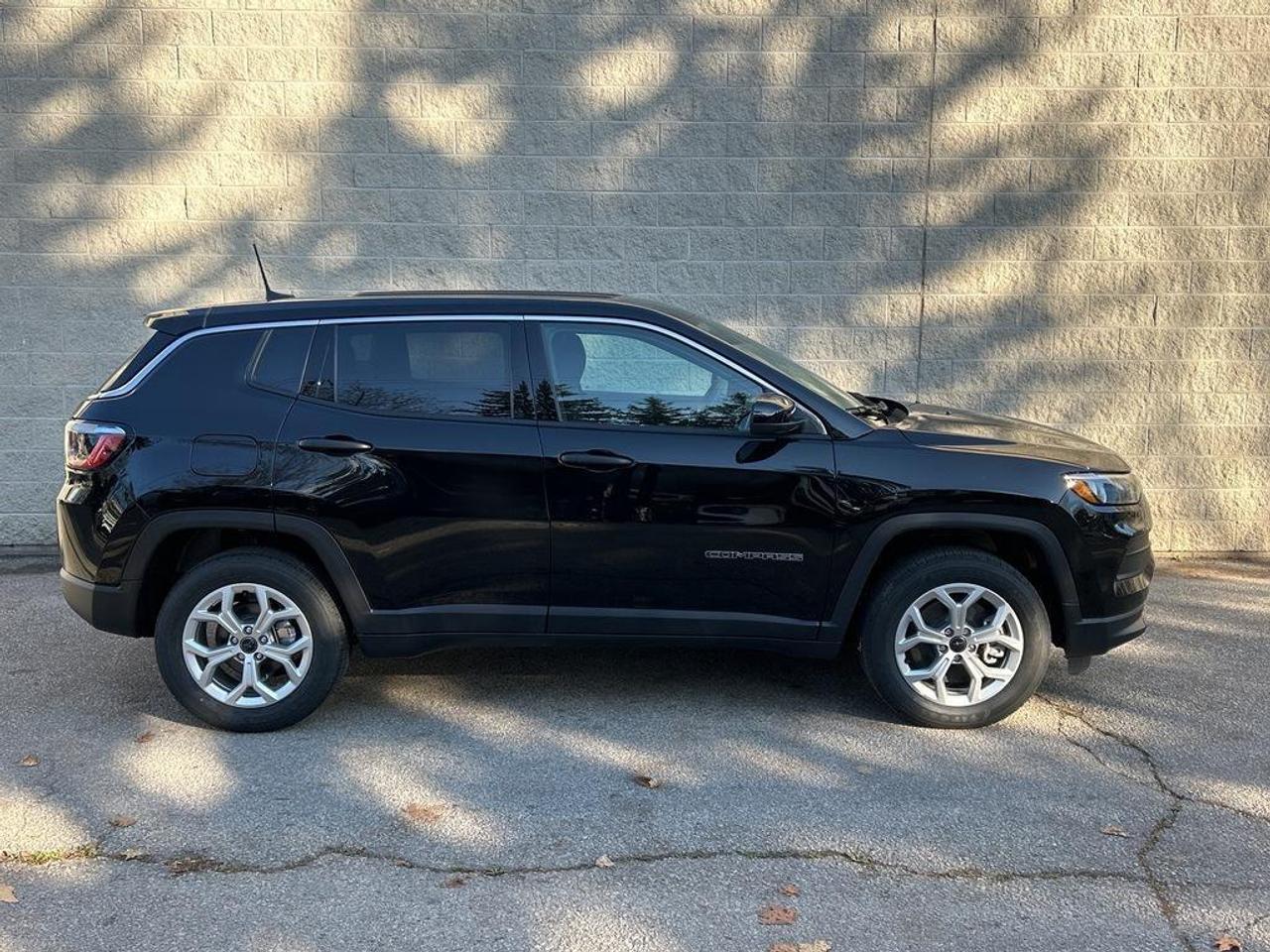 2025 Jeep Compass Sport 4dr 4x4 Photo