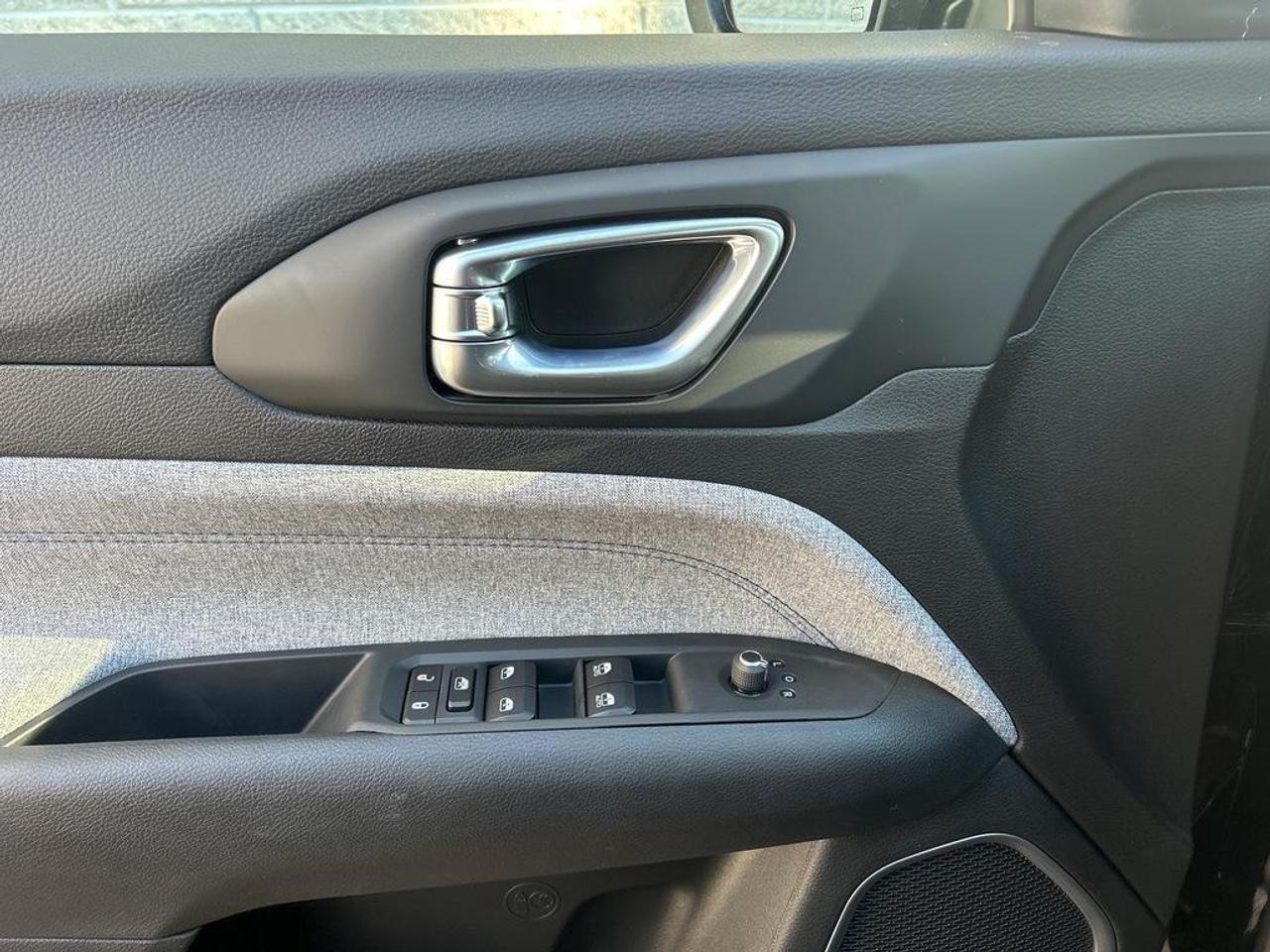 2025 Jeep Compass Sport 4dr 4x4 Photo