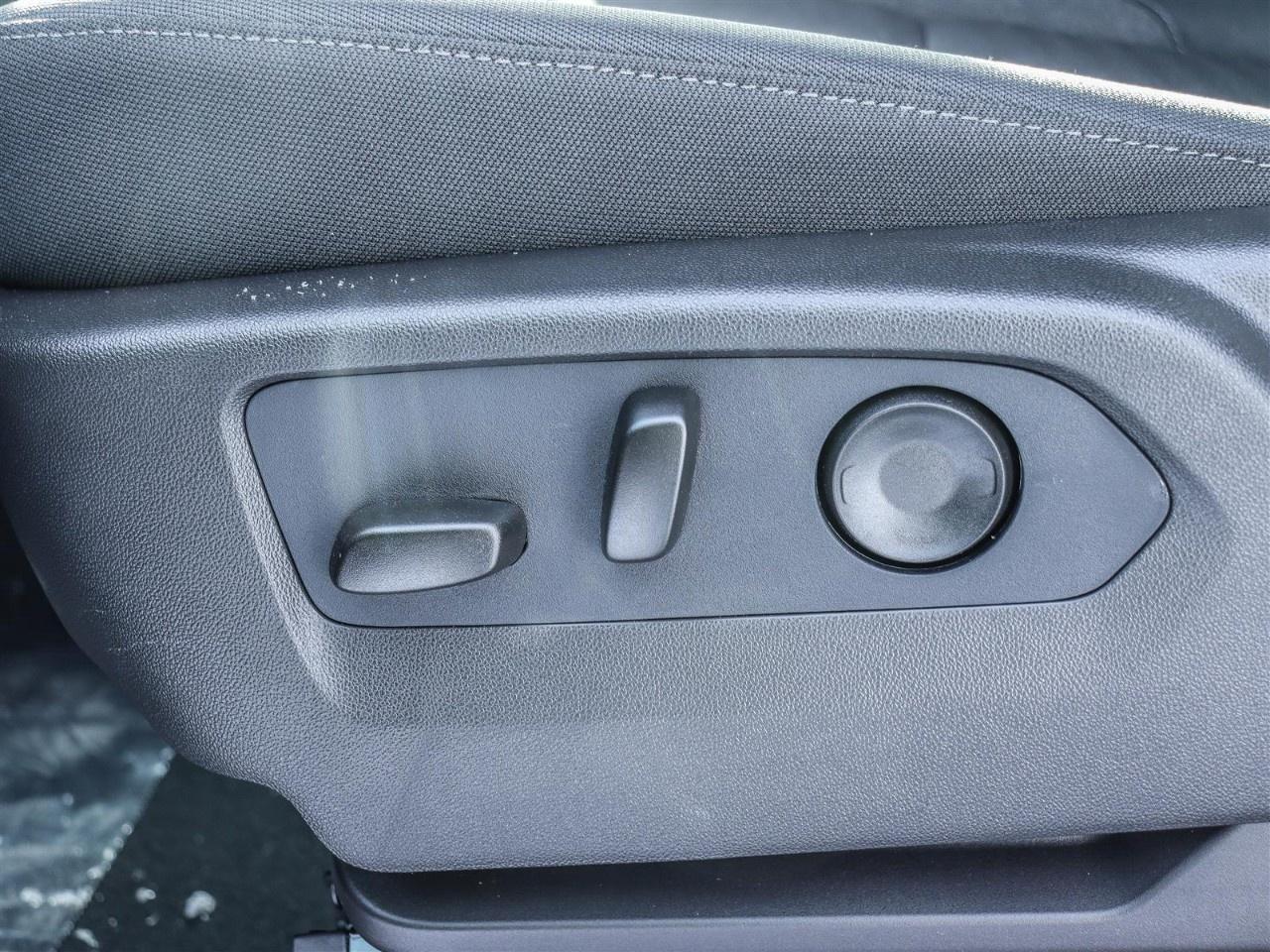 2026 Chevrolet Silverado 1500 Crew Cab Standard Box 4-Wheel Drive Custom Trail Boss Photo