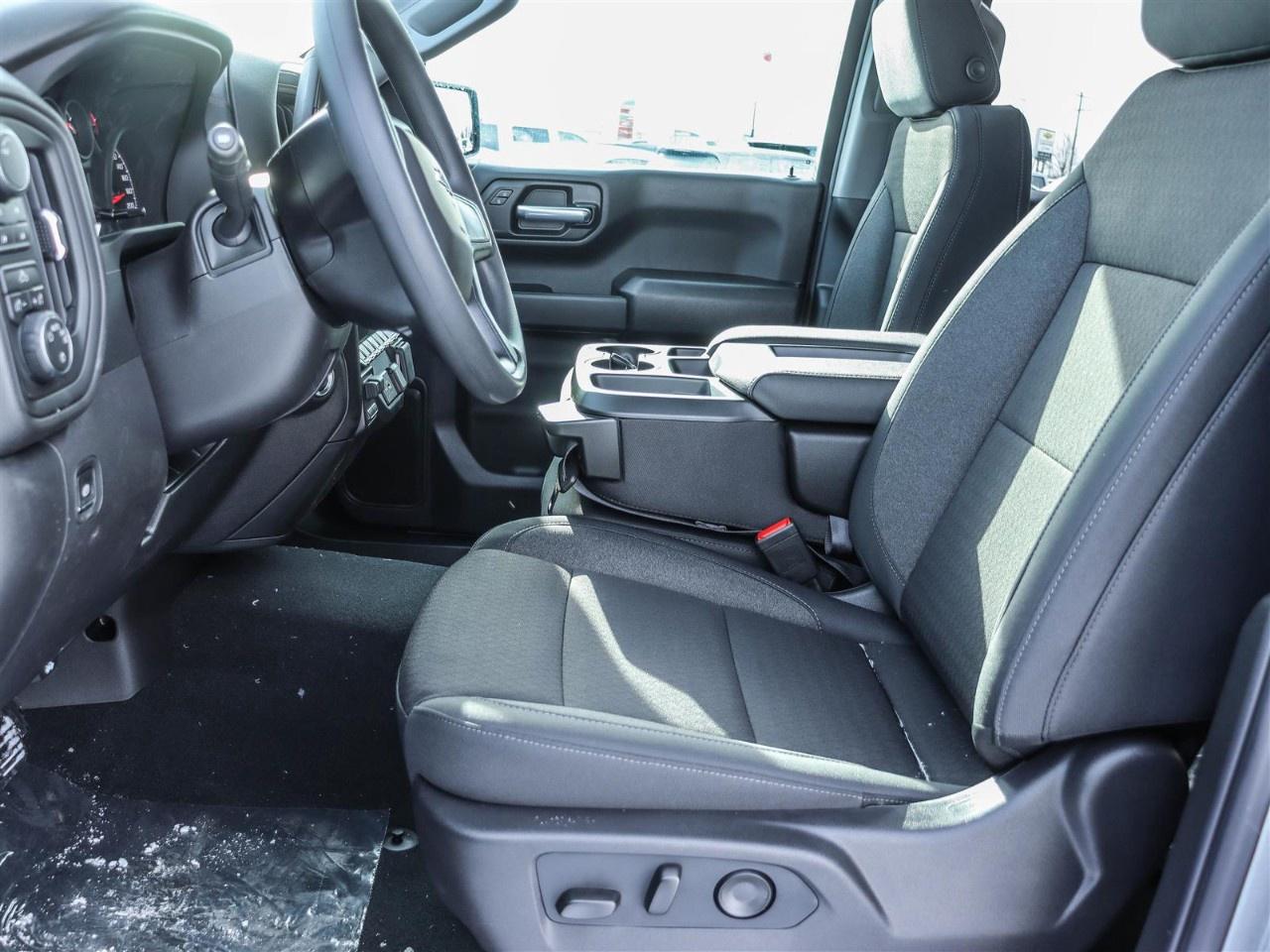 2026 Chevrolet Silverado 1500 Crew Cab Standard Box 4-Wheel Drive Custom Trail Boss Photo