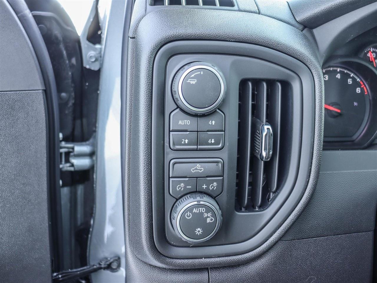 2026 Chevrolet Silverado 1500 Crew Cab Standard Box 4-Wheel Drive Custom Trail Boss Photo