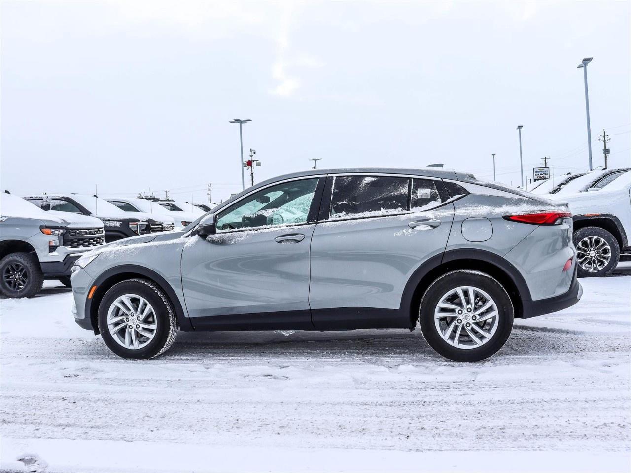 2026 Buick Envista FWD 4dr Preferred Photo2