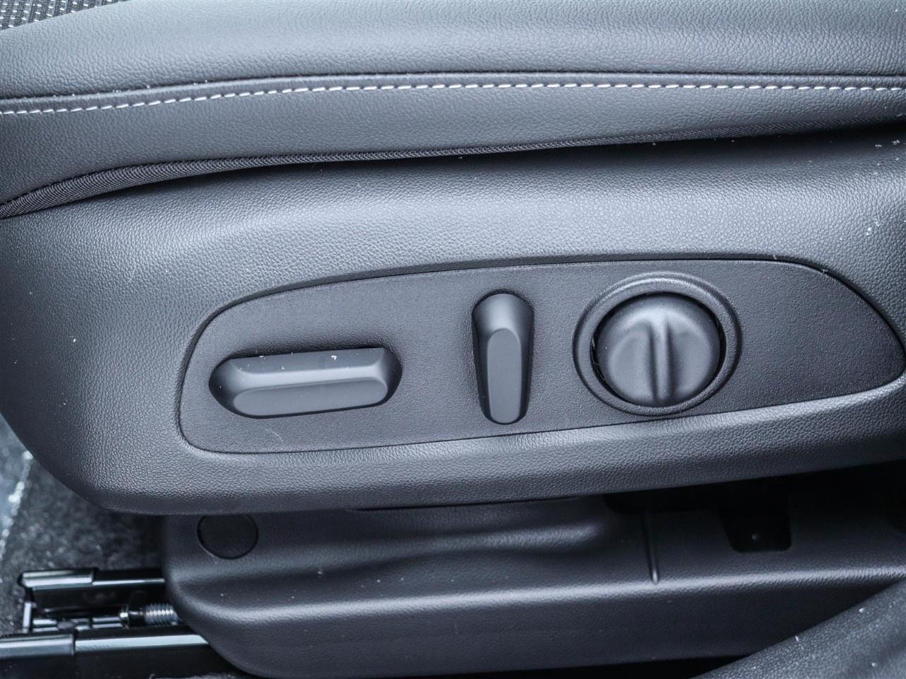 2026 Buick Envista FWD 4dr Preferred Photo