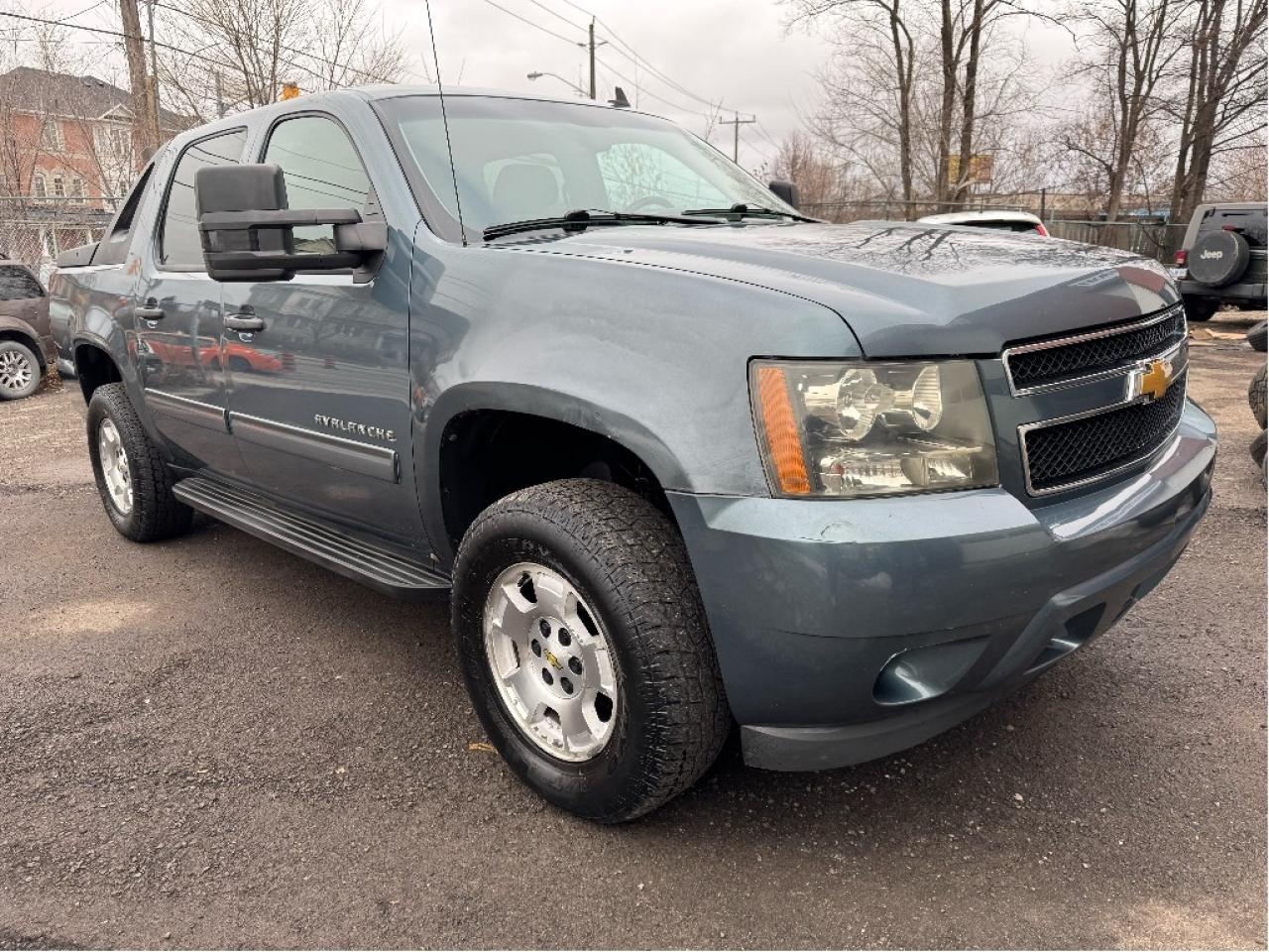 2012 Chevrolet Avalanche 1500 LTZ Photo