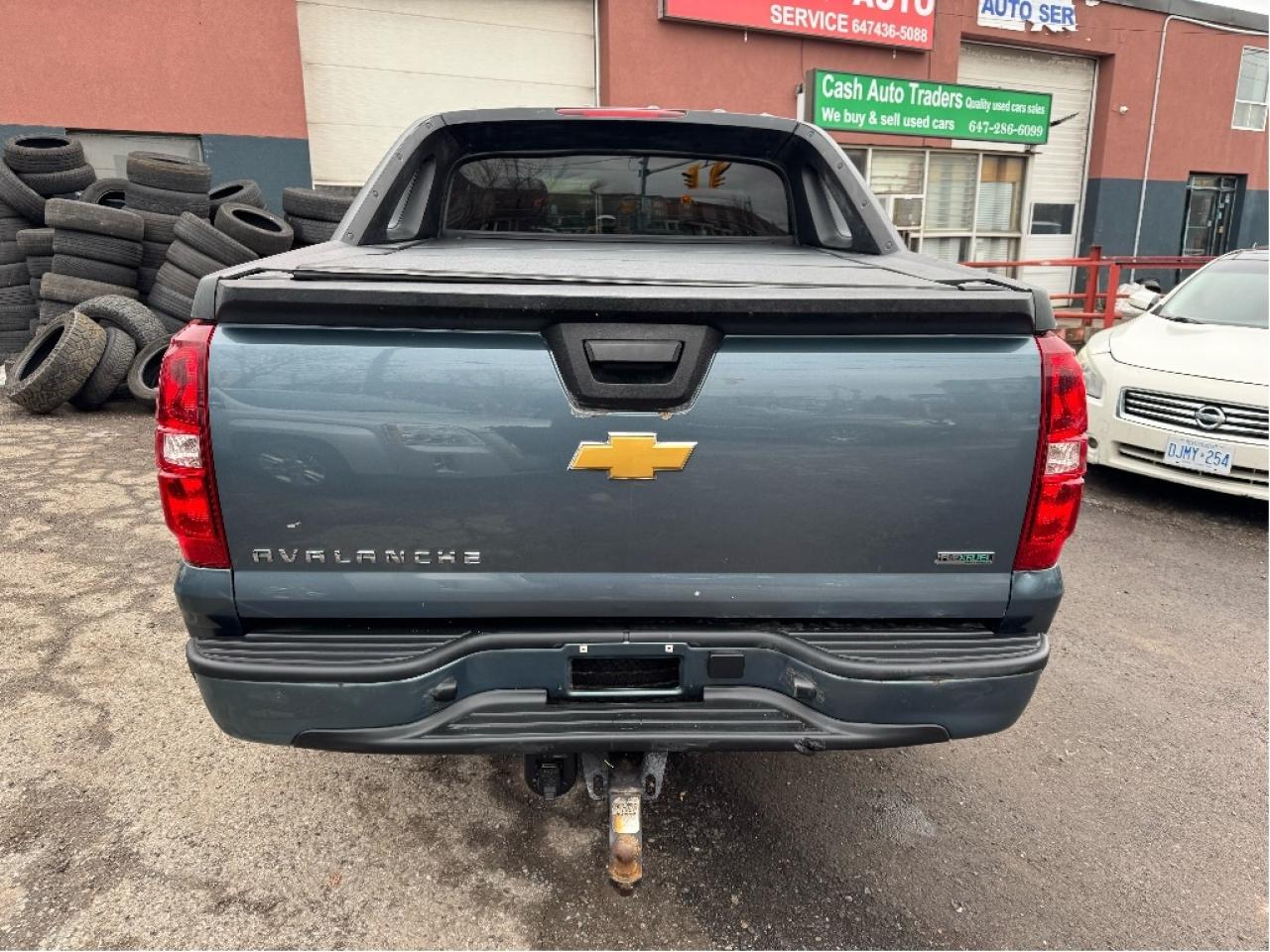 2012 Chevrolet Avalanche 1500 LTZ Photo