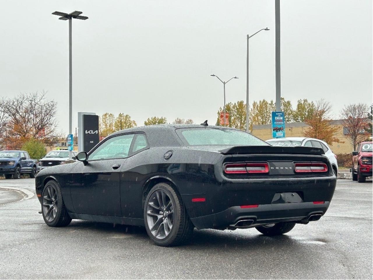 2023 Dodge Challenger R/T 2dr Rear-Wheel Drive Coupe Photo