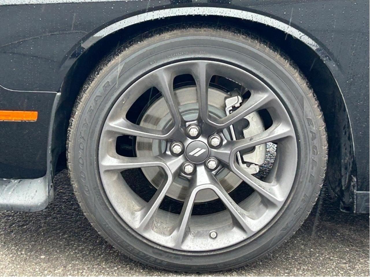 2023 Dodge Challenger R/T 2dr Rear-Wheel Drive Coupe Photo