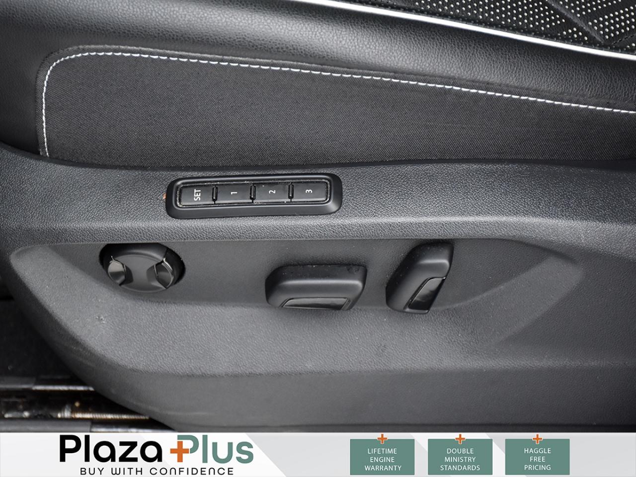 2024 Volkswagen Atlas Execline Clean Carfax l Fully Loaded / Photo